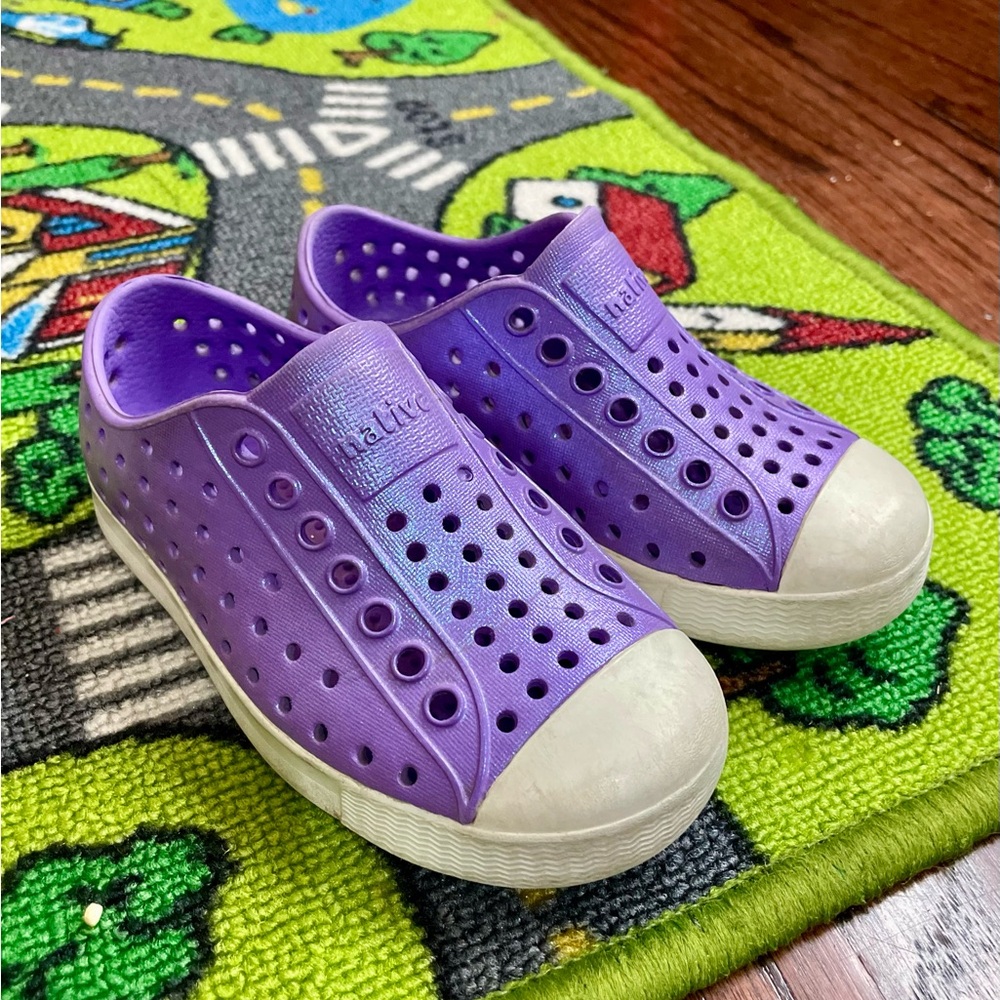 Native Jefferson Bling Iridescent Purple Kids Slip-on Sneakers Size C8